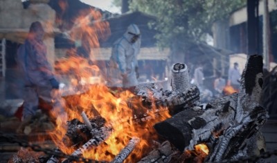 Christians begin cremating bodies, burying ashes